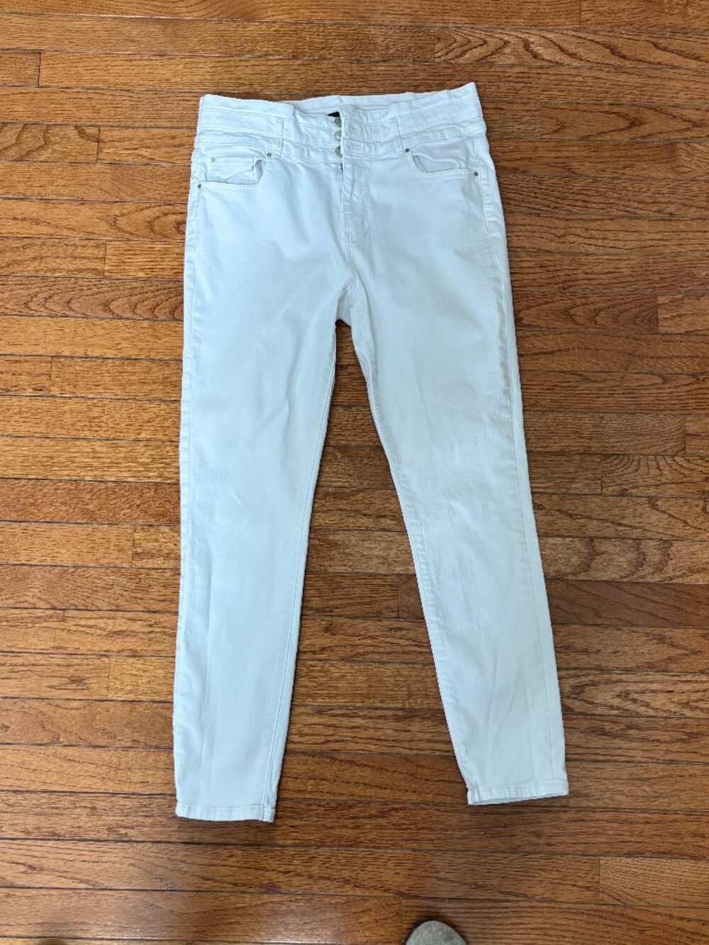 Ann Taylor White Jeans Size 10